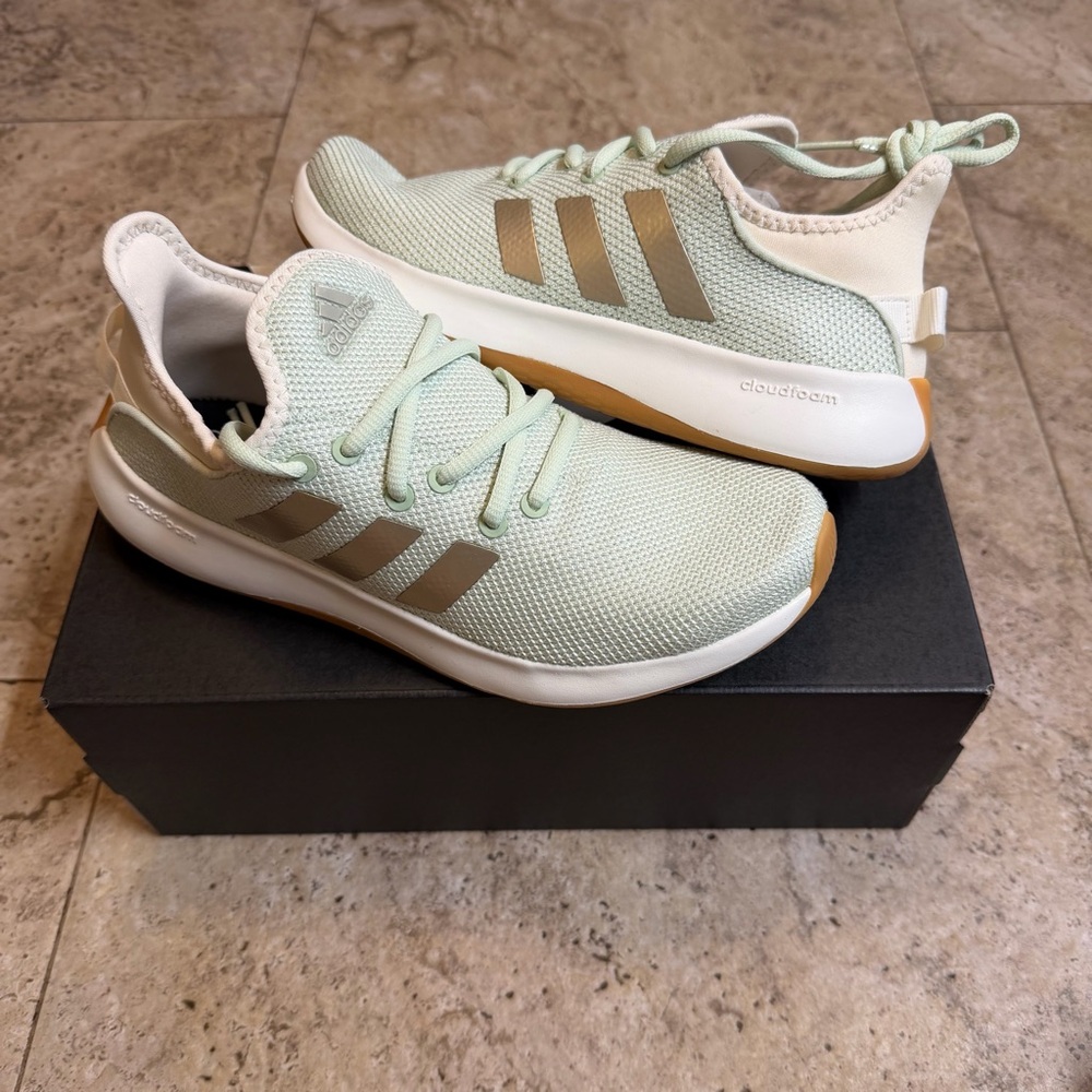 Adidas Women's Cloudfoam Pure 'Linen Green Gum' Shoes Sz 8 & 9